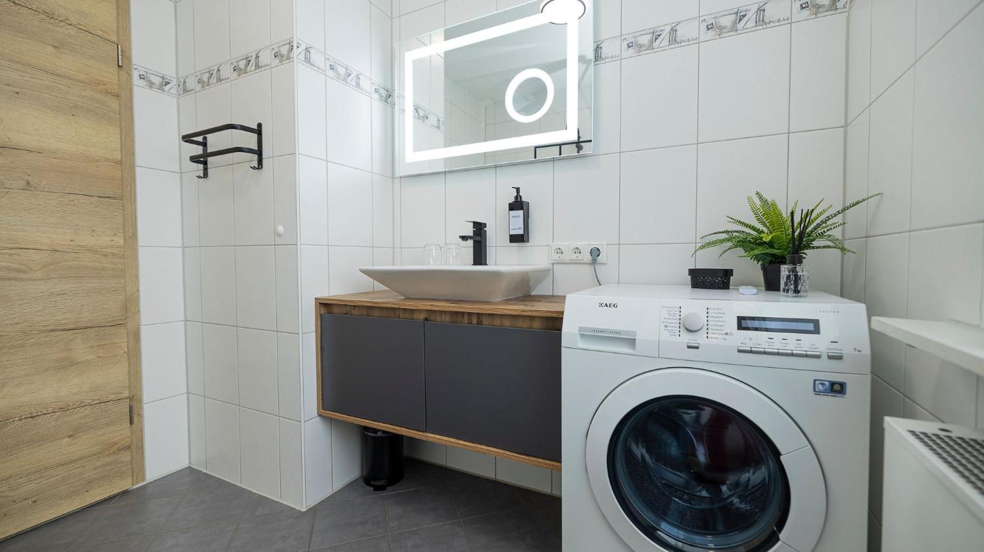 Luxx Home Mm, Airport- Fuer 7 Personen-Parken-Kueche Trunkelsberg Екстериор снимка